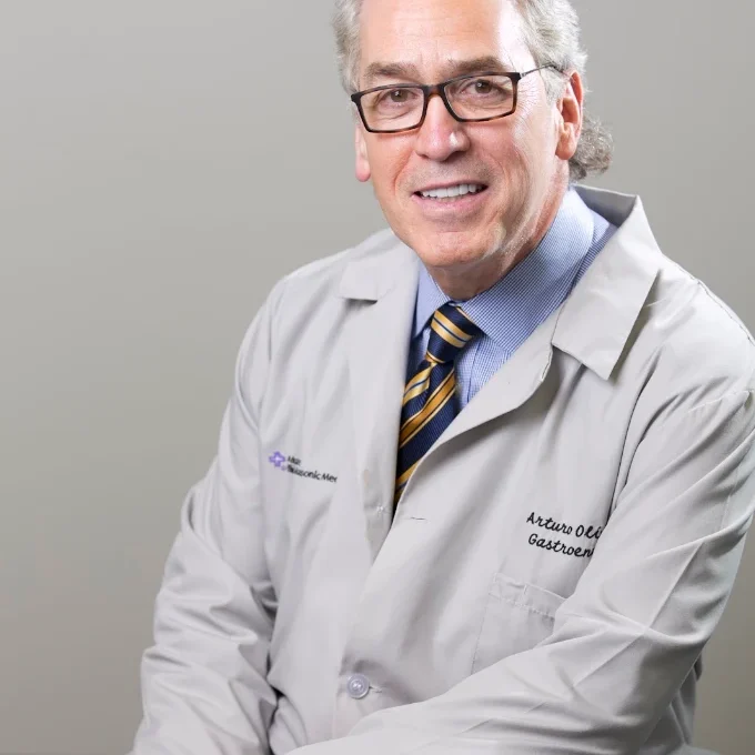Dr. Arturo Olivera